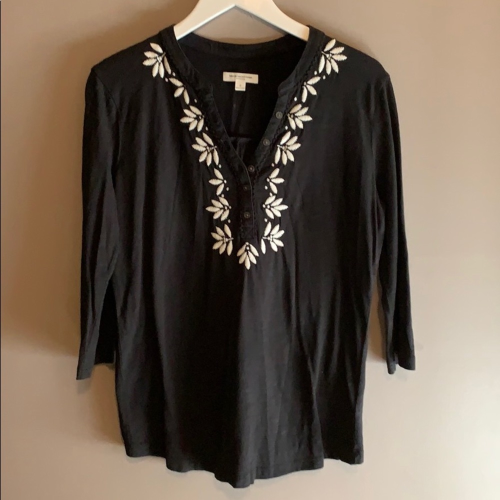 Black with white accent tunic